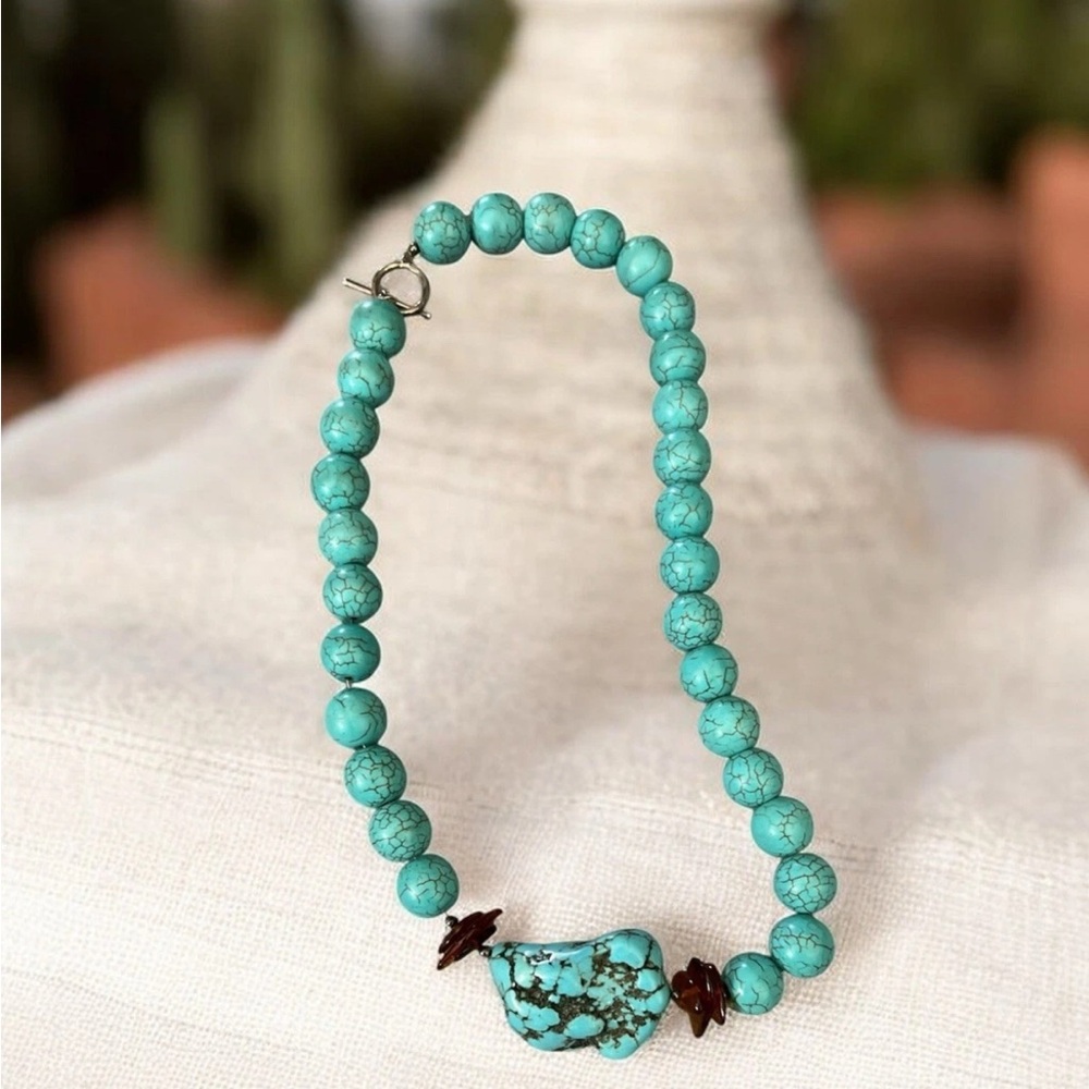 Vintage 1980s Southwestern Turquoise Pendant Necklace with Blue Beads & Amber